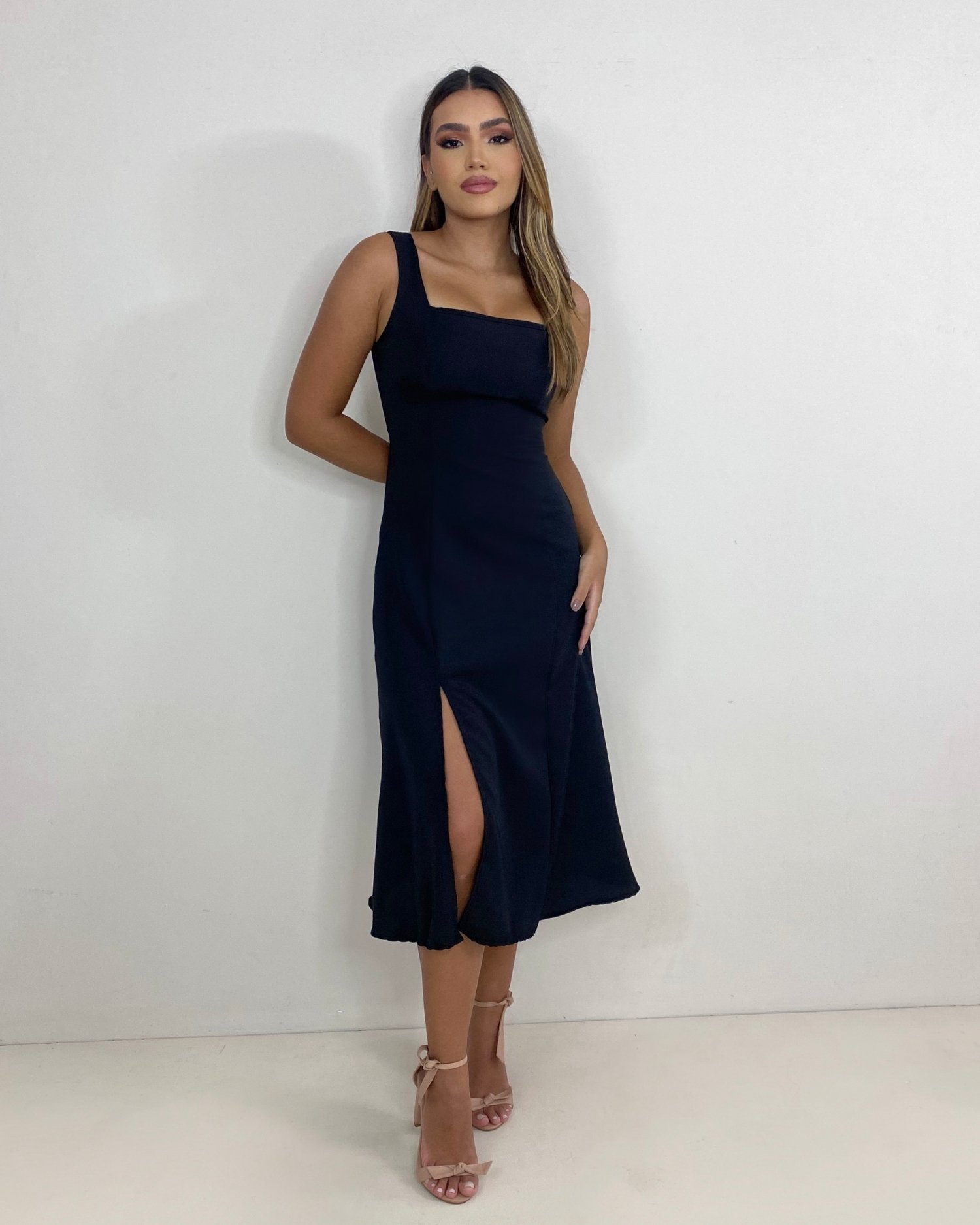Vestido Roberta - Preto - Image 1