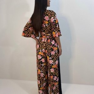 Conjunto Maria - Primavera Fundo Preto - Image 3