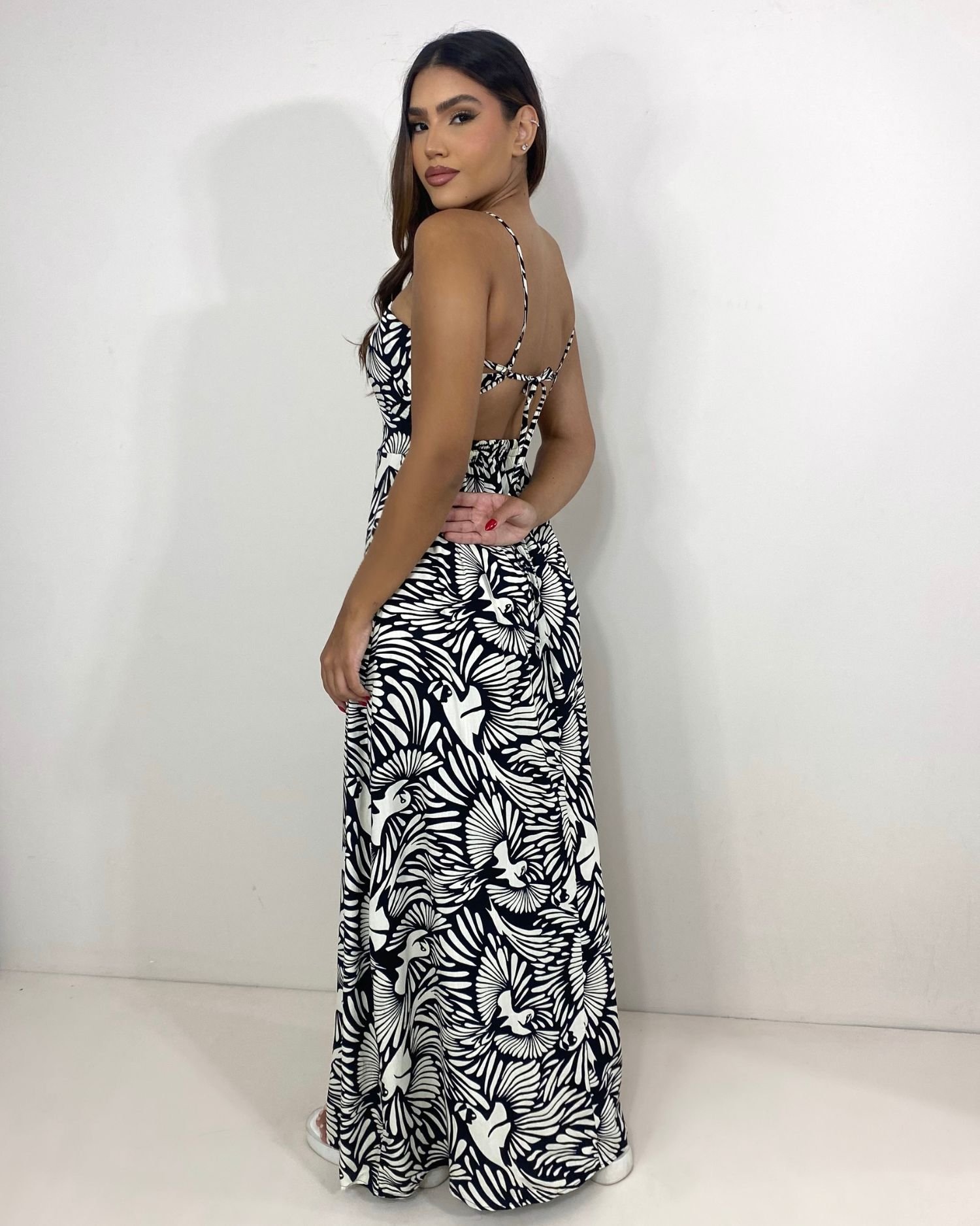 Vestido Naiane Longo - Estampado Fundo Preto - Image 2