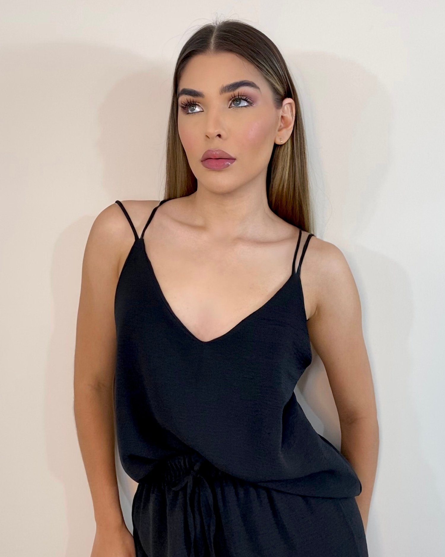 Blusa Isis - Preto - Image 1