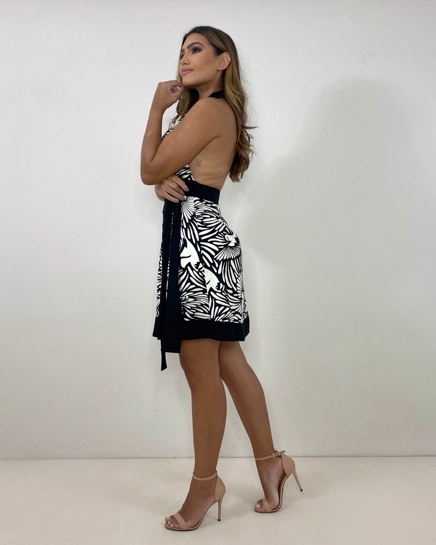 Vestido Elaine - Estampado Fundo Preto - Image 3