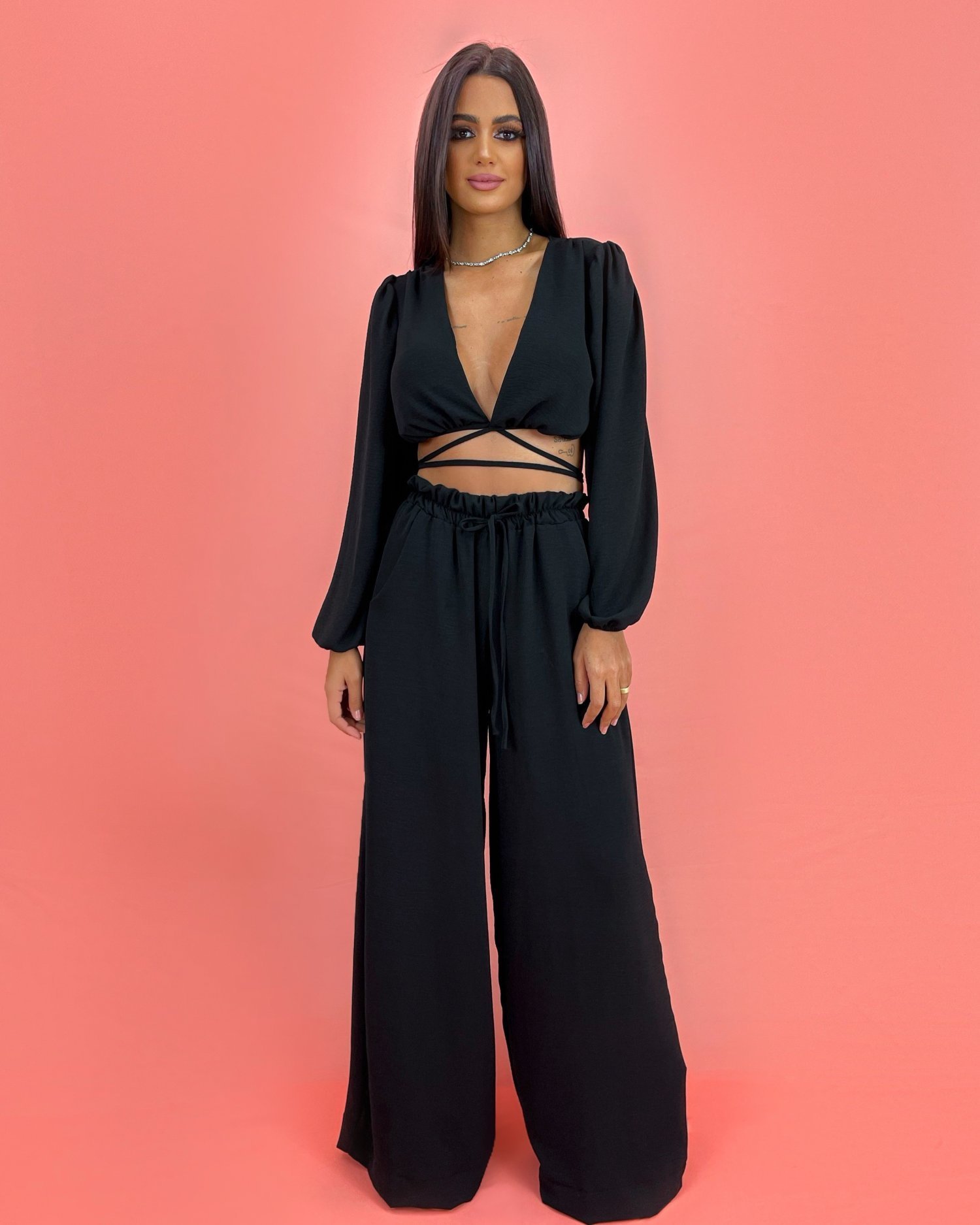 Calça Pantalona em Duna - Preto - Image 1